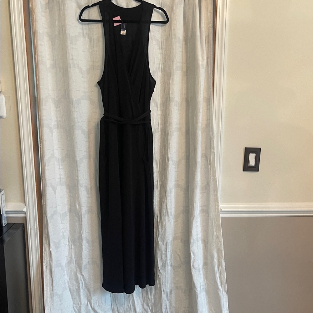 Swimsuits For All Black Swimsuit Coverup w/pockets.